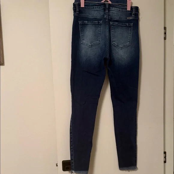 Trendy Distressed Skinny Jeans in Blue - Picture 3 of 3
